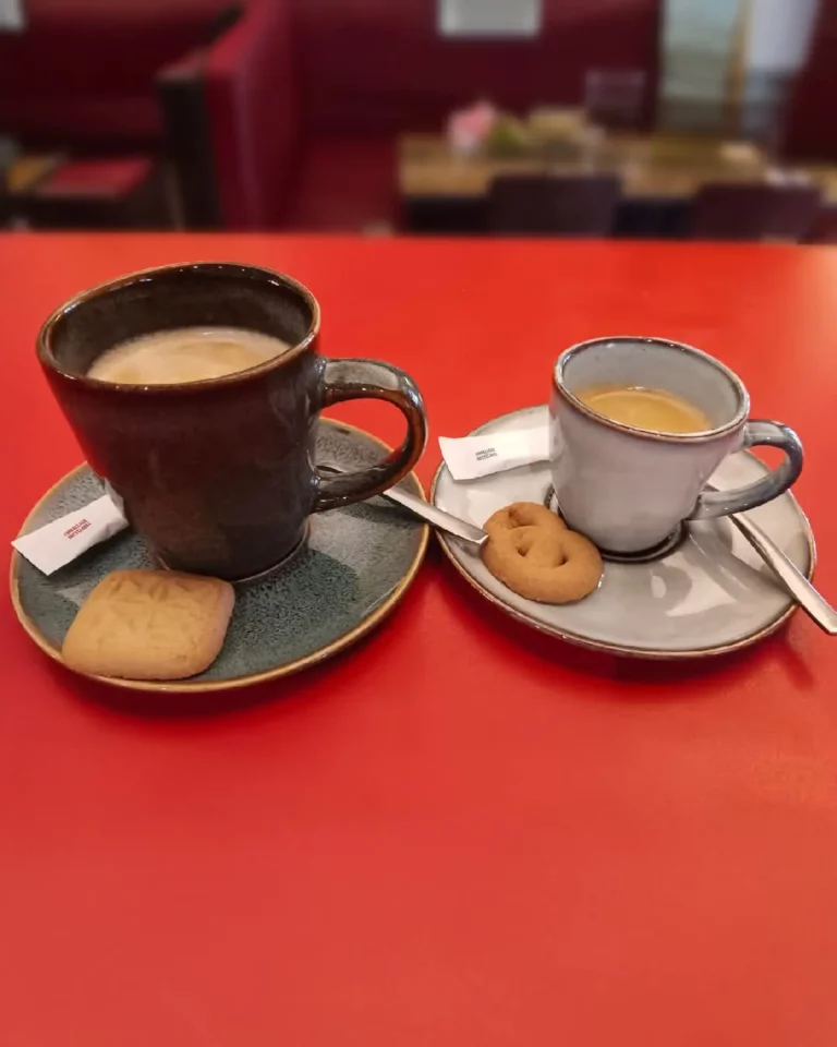 Terminez votre repas au Steinway sur une note parfaite avec nos partenaires locaux du Finistère