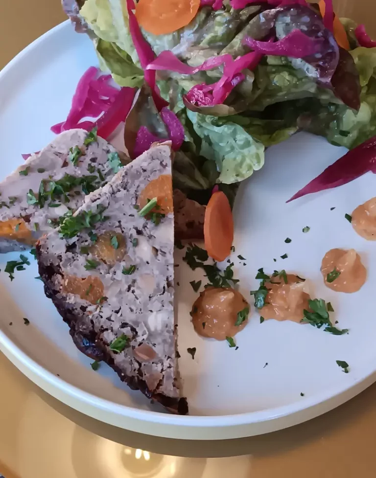 Terrine de Cochon maison à l’abricot et amande