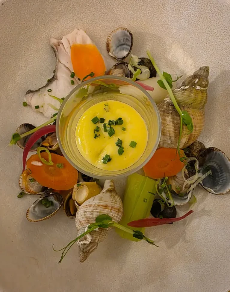 Aïoli de petits légumes et coquillages