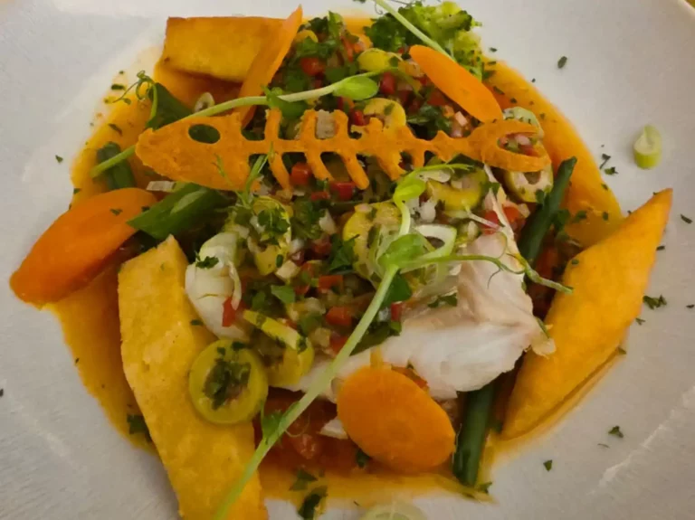 Pêche du jour, sauce vierge, légumes de saison
