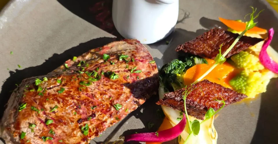 Pièce de bœuf Angus grillée de chez Gwenaël, sauce au foie gras