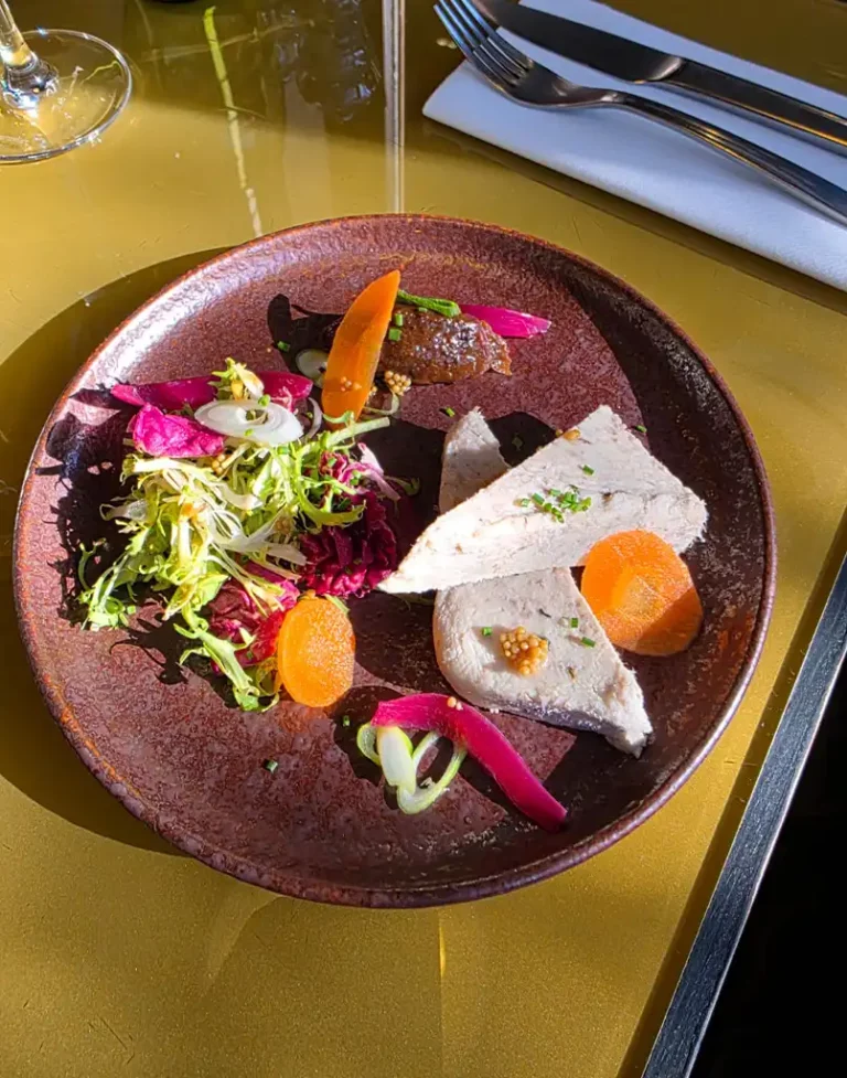 Rillettes de lapin Maison aux aromates, compotée de pruneaux