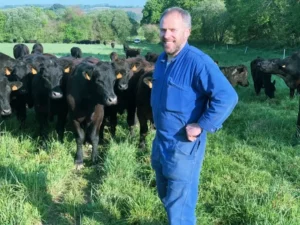 Gwenaël Le Berre, de la Ferme de Kerdroual, éleveur bio de boeufs race Angus